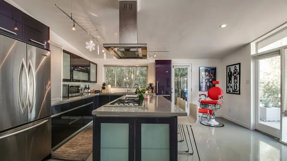 Mid-century Modern W/backyard Oasis, Putting Green
