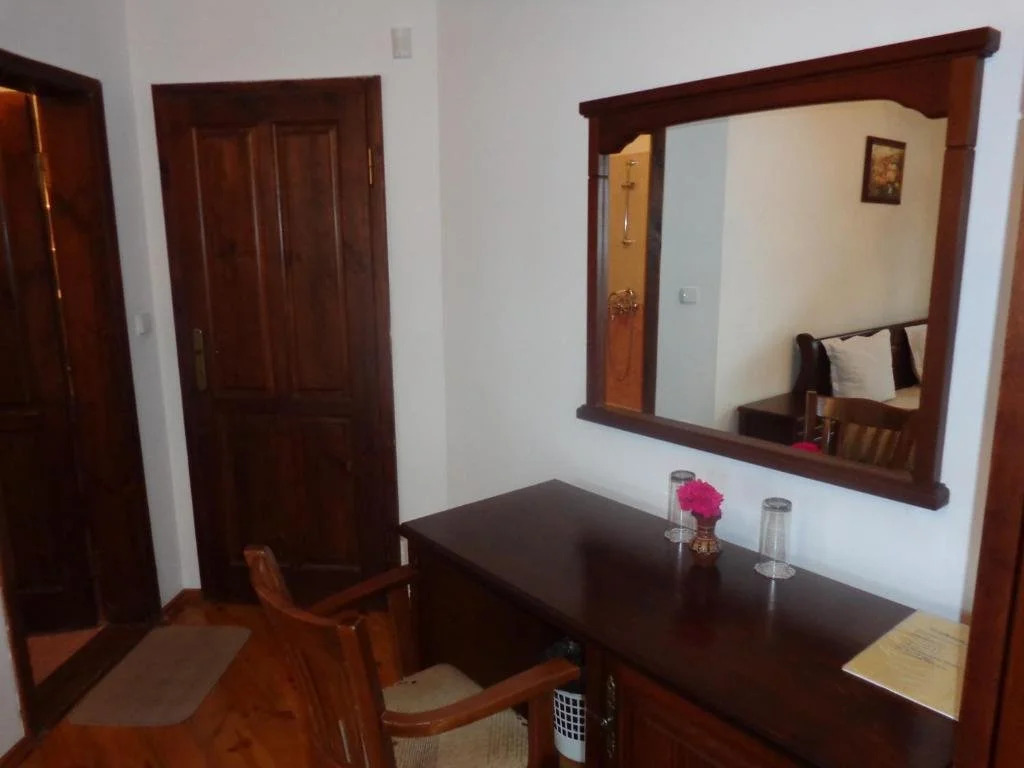 Guest Rooms Cheshmata