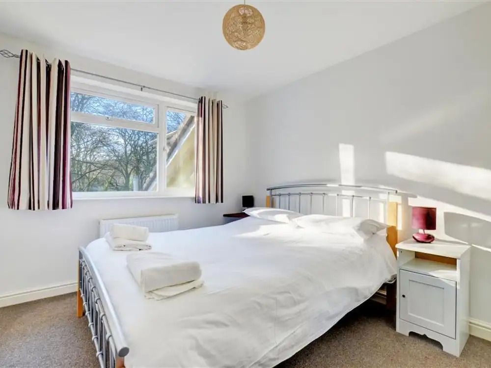 Cozy Holiday Home in Looe near River