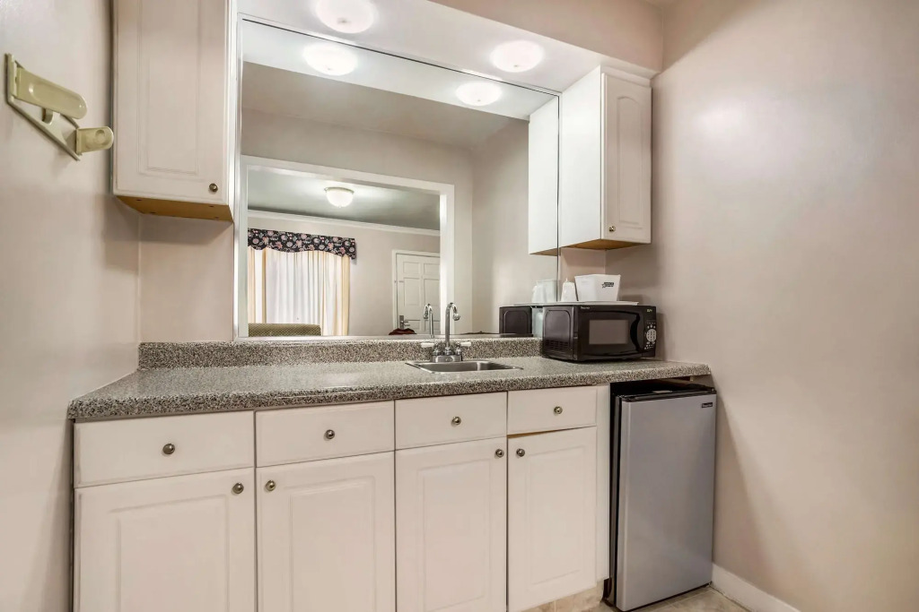 Americas Best Value Inn Historic Clewiston Inn