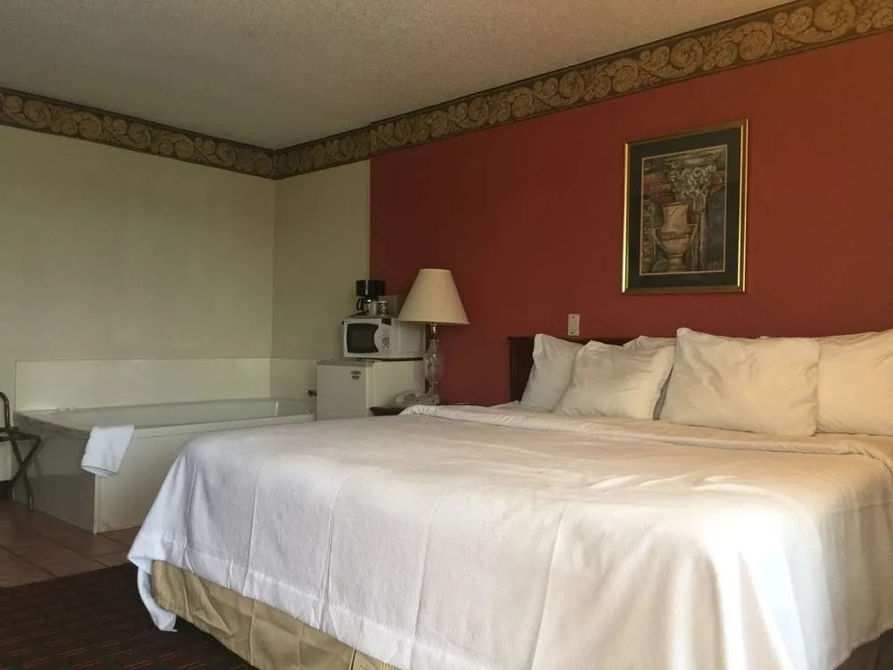 Rodeway Inn On The Parkway