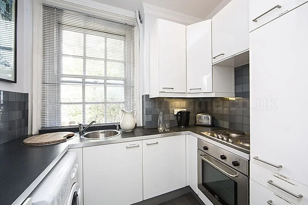 Chelsea Beautiful 1 bed Apartment in Mansion Block With River View Cheyne Walk