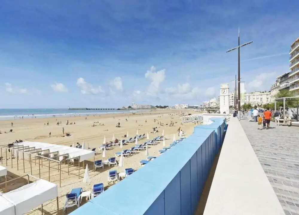 Apartment in Oostduinkerke Near the Beach