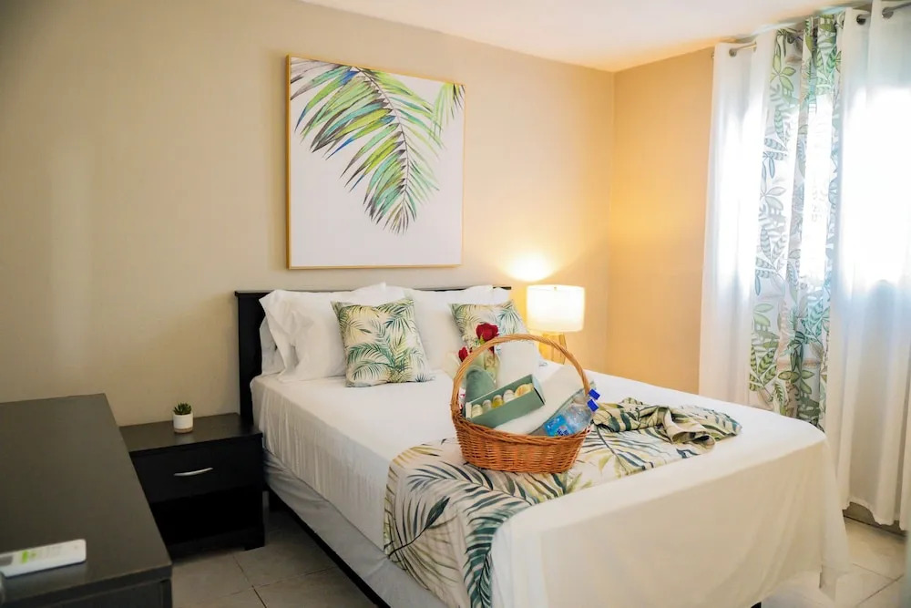 Palm Spring Inn