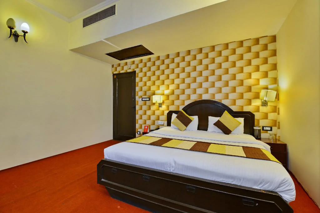 Hotel Maharani Plaza
