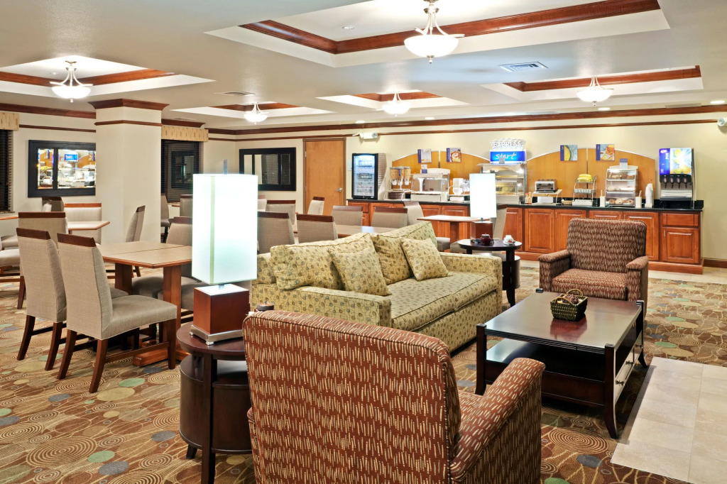 Holiday Inn Express Hotel & Suites Vancouver Mall-Portland Area by IHG