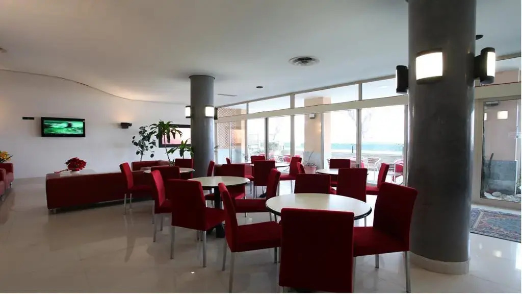 Hotel Sacramora