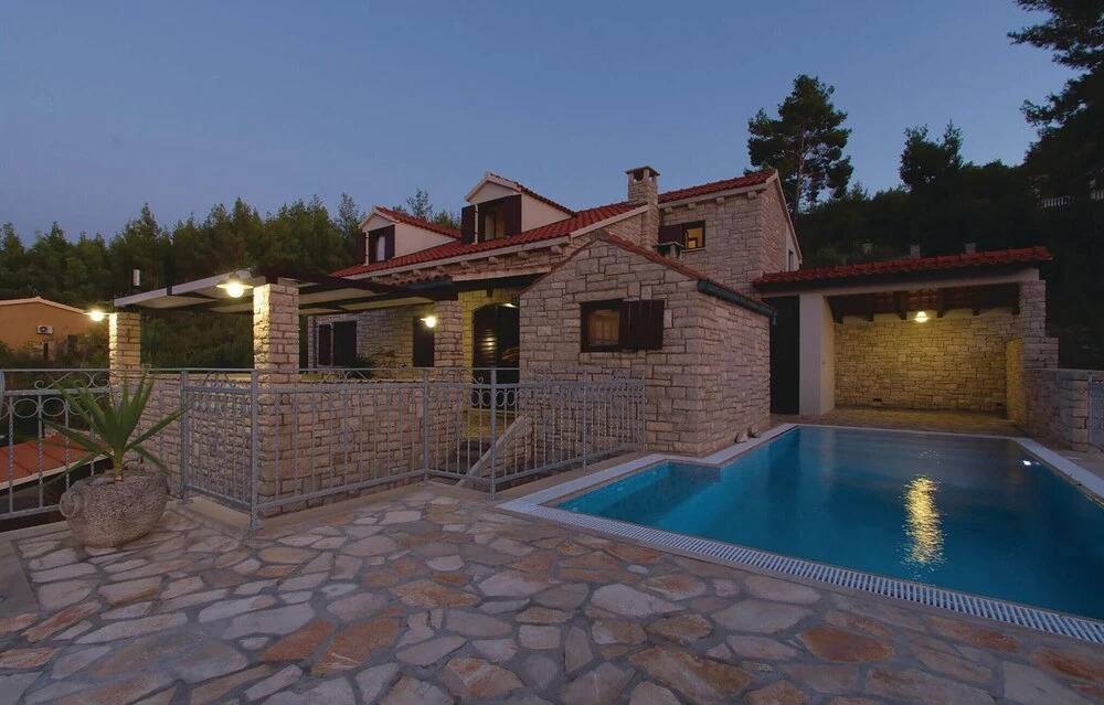 Gorgeous Home In Prigradica With Sauna