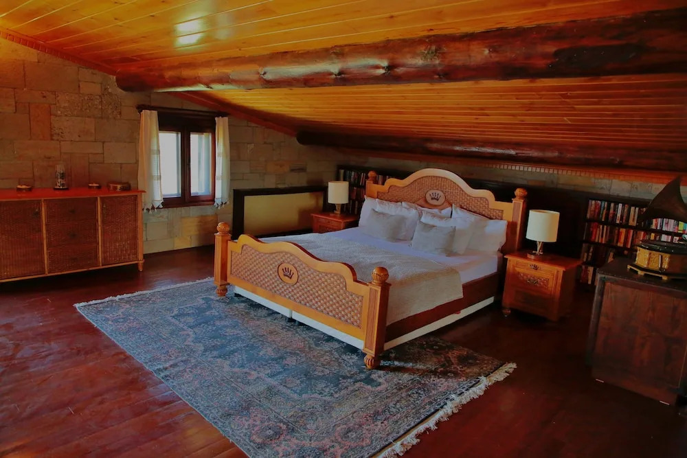 The Mira House