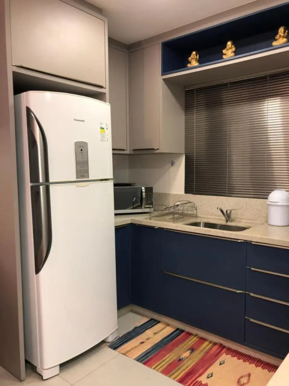 Apto com piscina - Praia de Palmas - 303