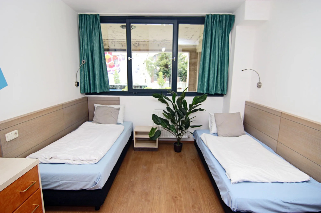 WOW City Hostel
