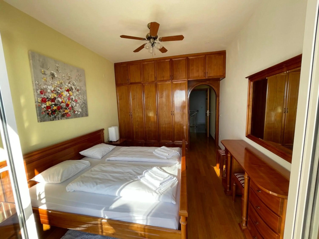 Miolin Beach House