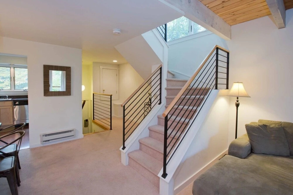 2BR Topnotch Condo
