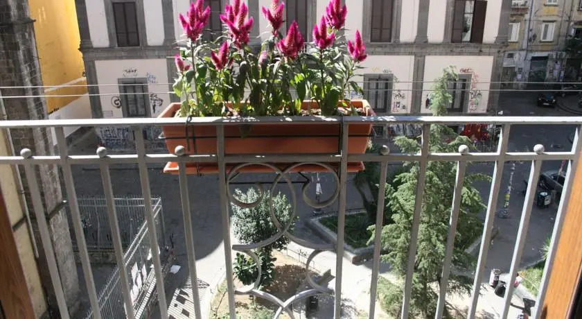 Apartment 25