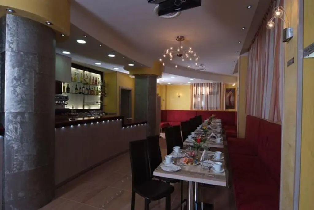 Hotel Cristal Eboli
