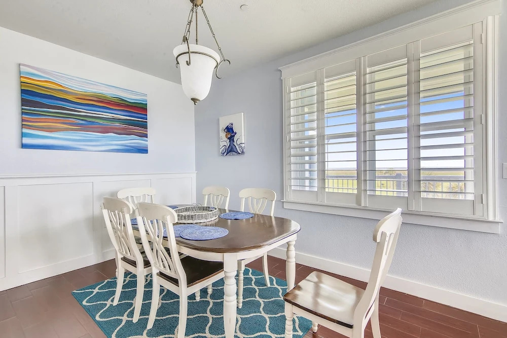 Pointe West 103-seaglass Oasis