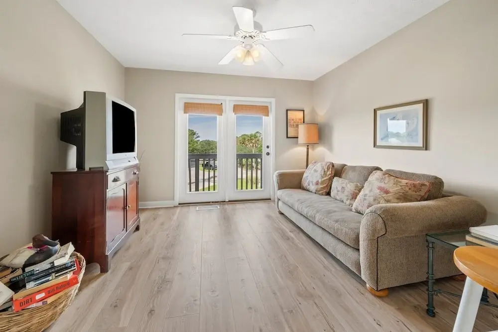Take Your Shoes Off Relax And Put Your Feet In The Sand. 7 Bedroom Home by Peace Vacations