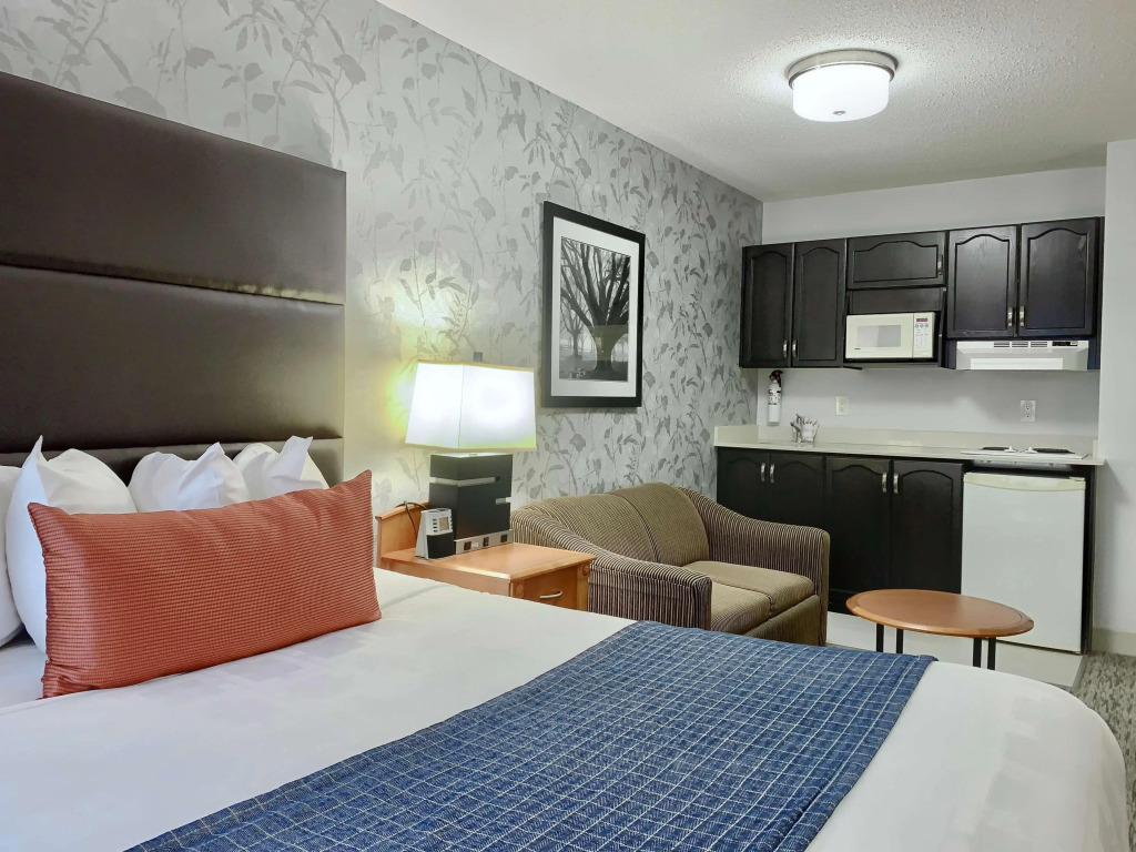 Best Western Plus Regency Inn and Conference Centre