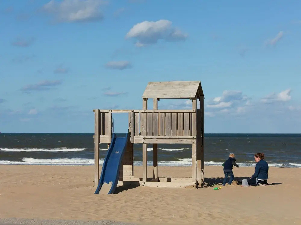 Apartment in Katwijk near the Beach