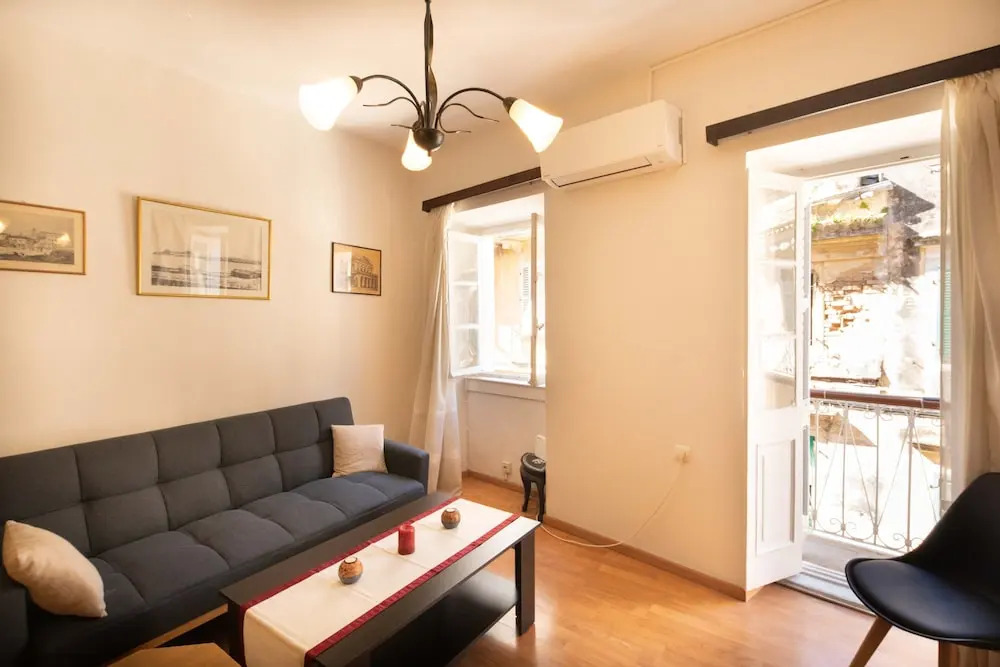 Andrew's Old Town Apartment  by CorfuEscapes