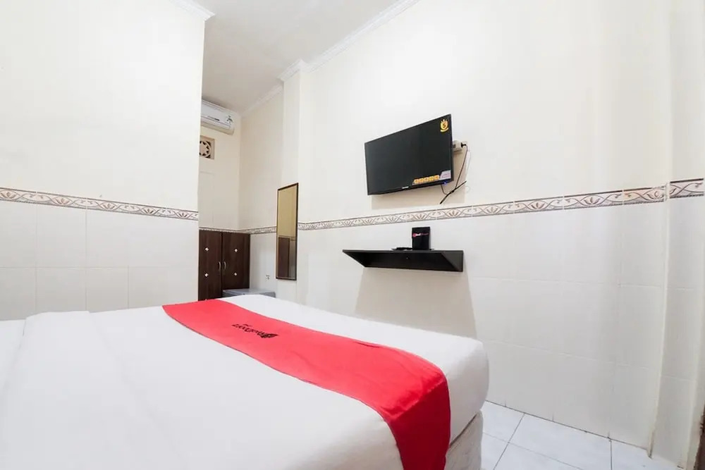RedDoorz near Waterbom Kuta
