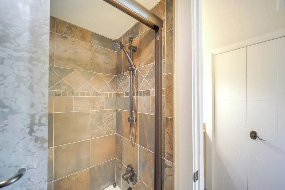 Townhome Near Lake LBJ w/ Deck & Patio!