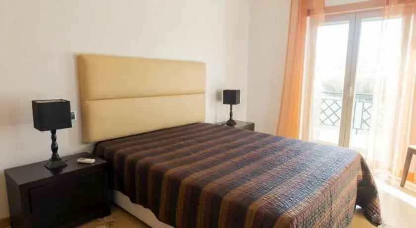 Akisol Albufeira Oura III