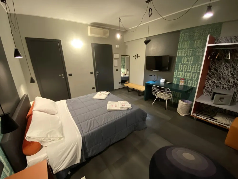 Tiburtina Suites, Roma