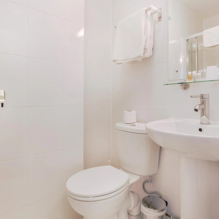 London Town Hotel
