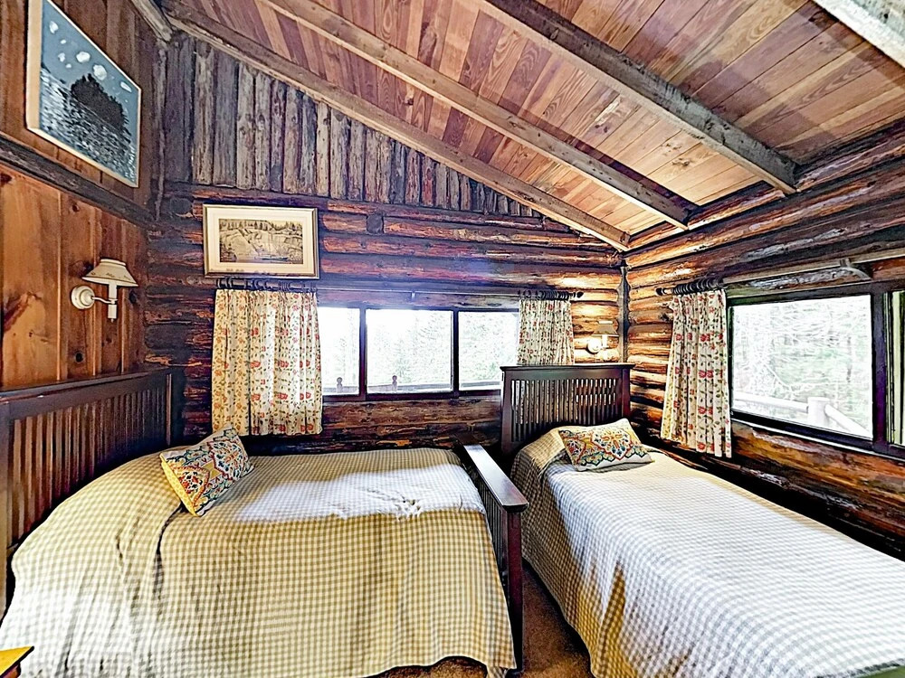 New Listing! Sprucewold W/ Bay-view Veranda 3 Bedroom Cottage
