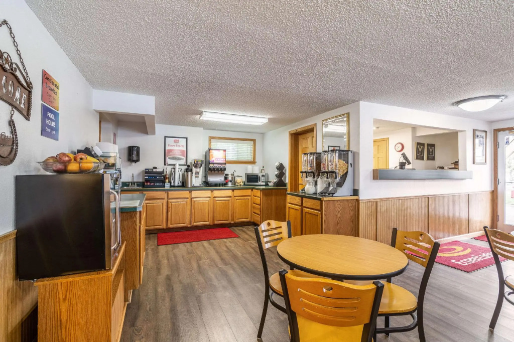 Econo Lodge Miles City I-94
