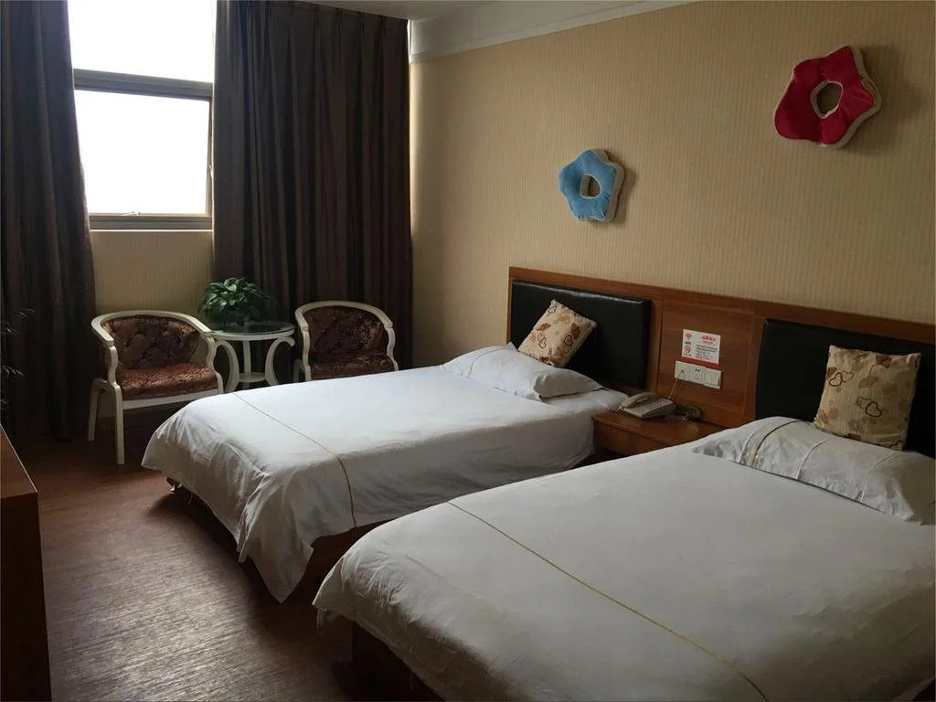 Juyuan Business Hotel