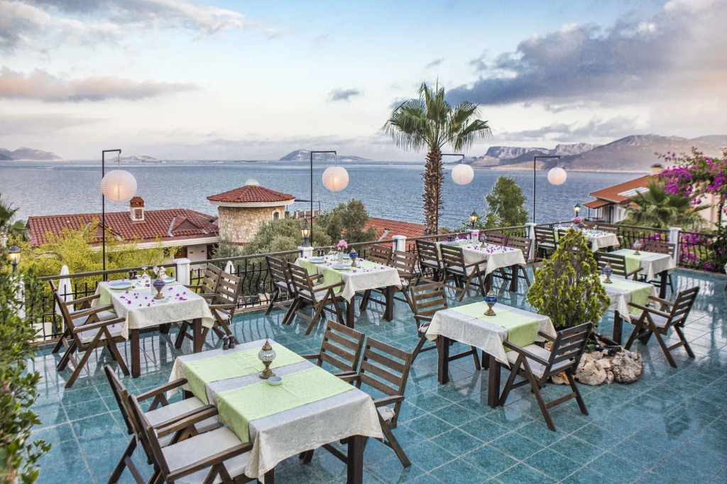 Amphora Hotel