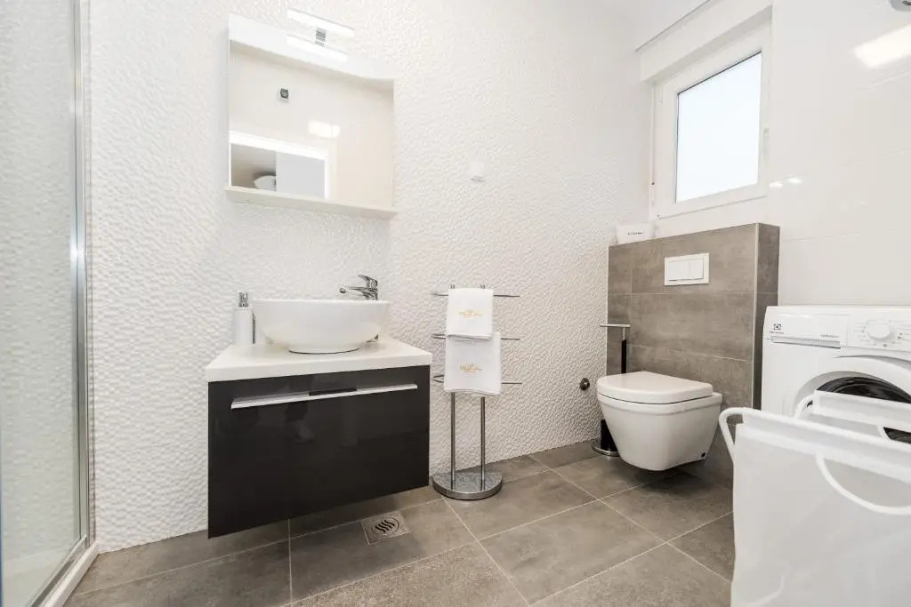 Villa Magnifica apartments with pool