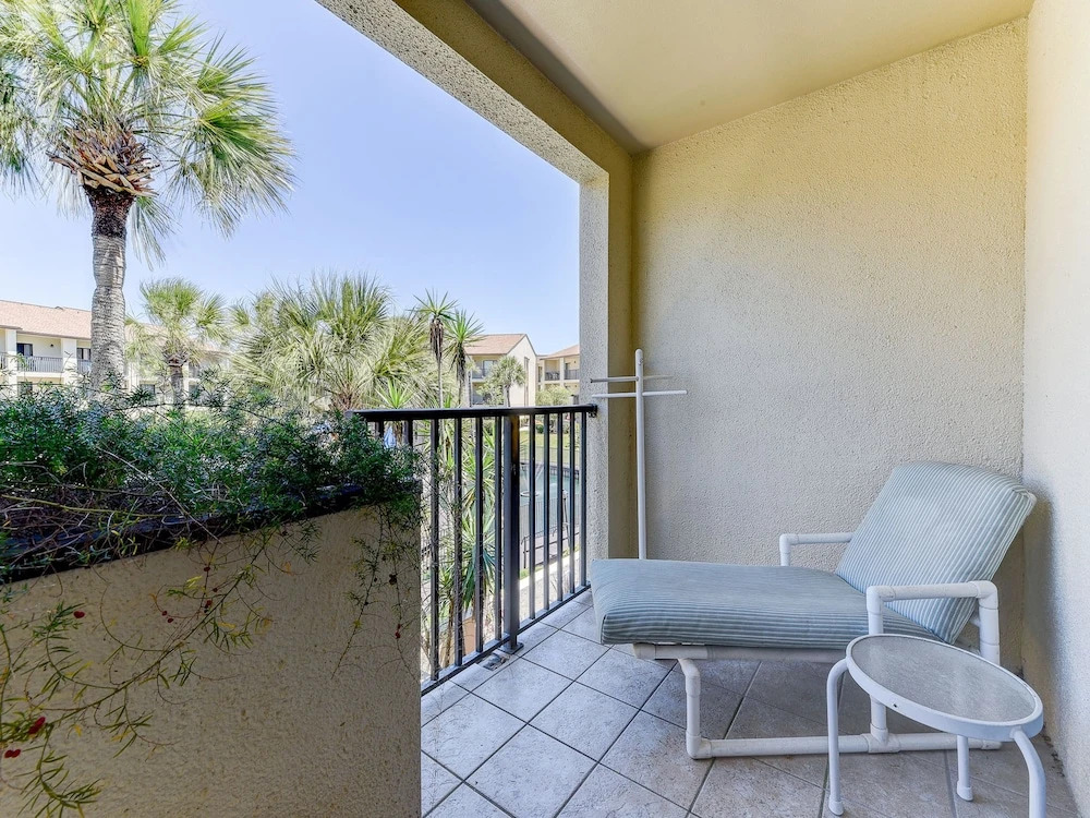 Ocean Villas 1 3 Bedrooms 2 Bathrooms Condo