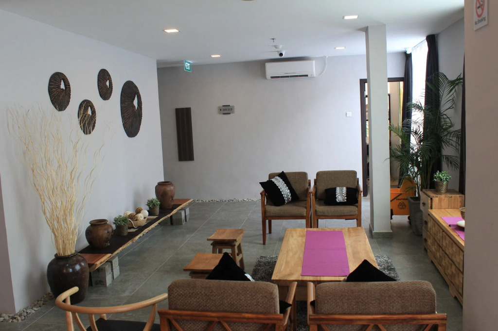 Eatern Hotel