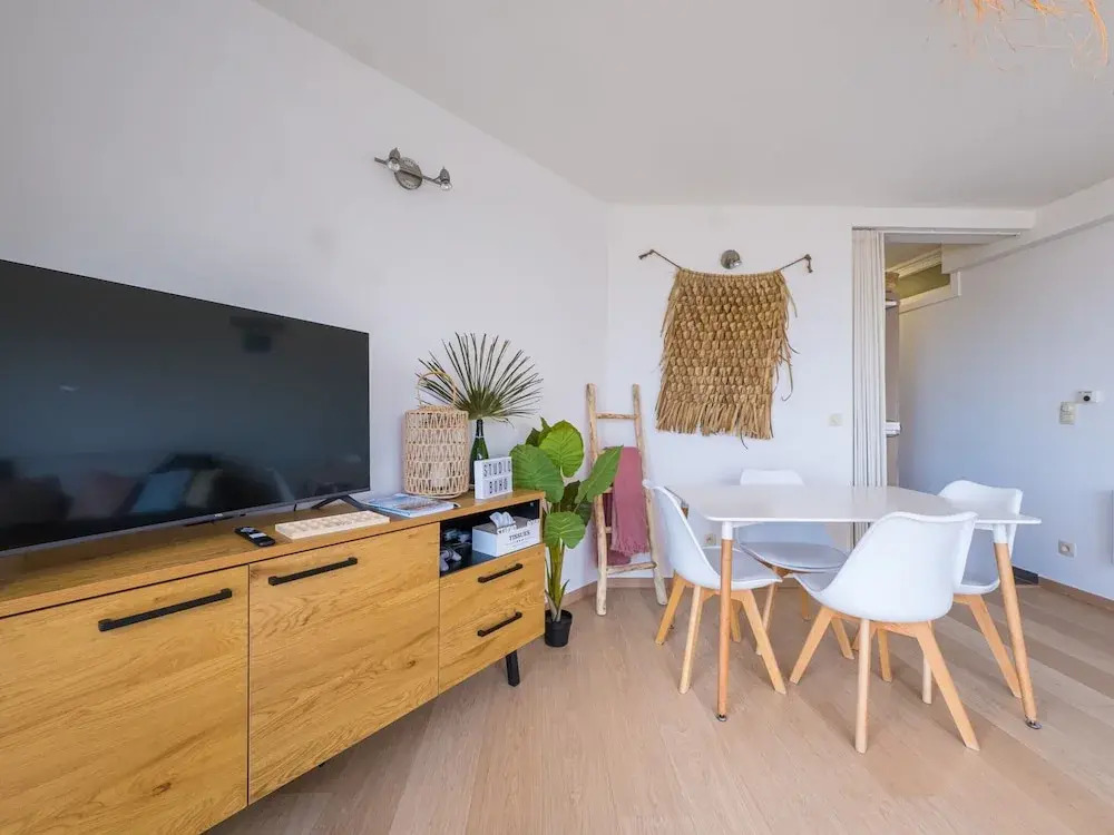 Cozy Studio With Sleeping Area and sea View