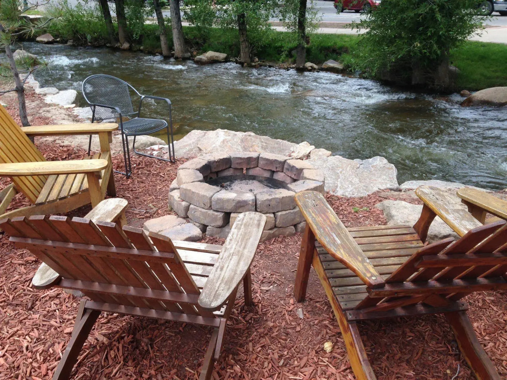 Silver Moon Inn