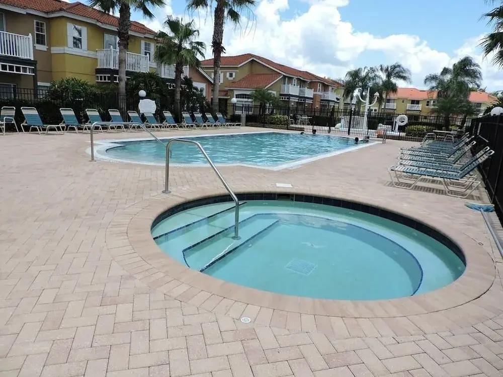 Ref 16 Stunning 4 Bed Villa on 5 Star Resort Near Disney