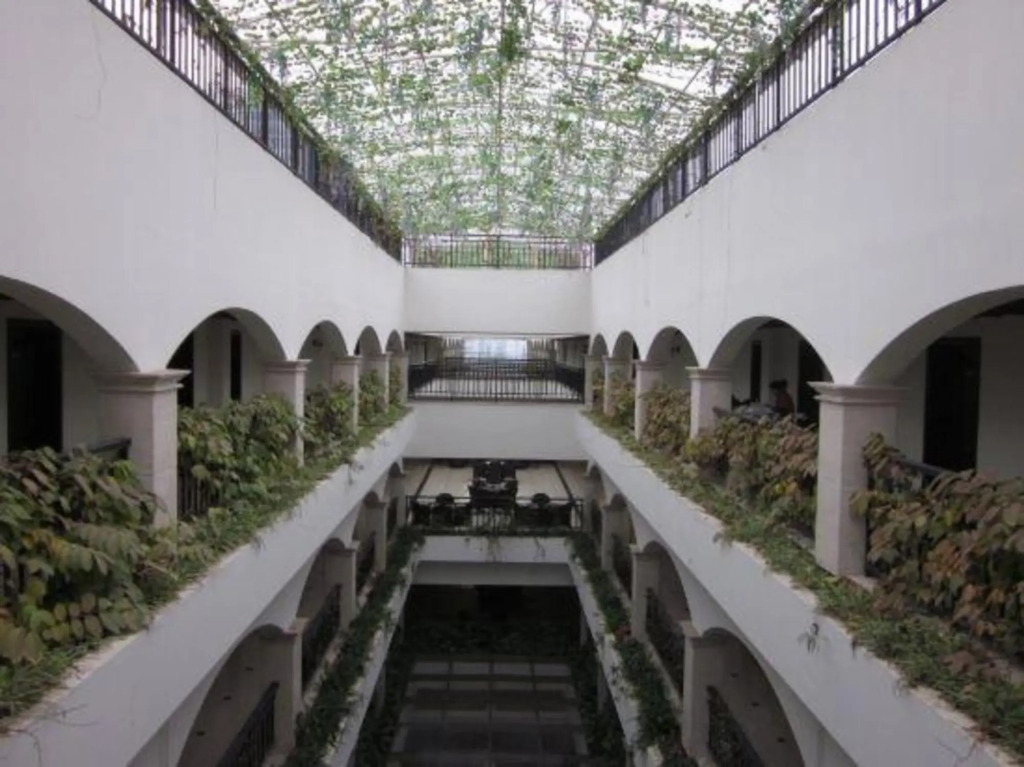 Zhonghui Hotel