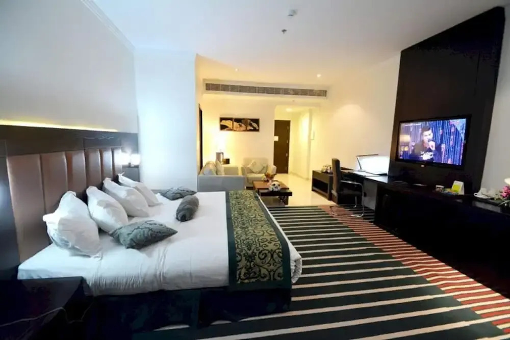 Dancenter Luxury Millennia Near King Abdulaziz Historical Center