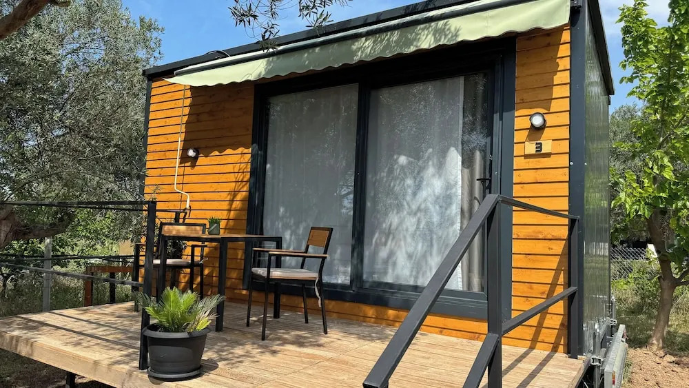 CNR Kitehouse