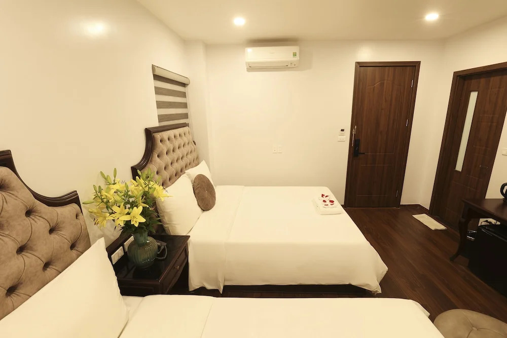 Royal Văn Phú Hotel