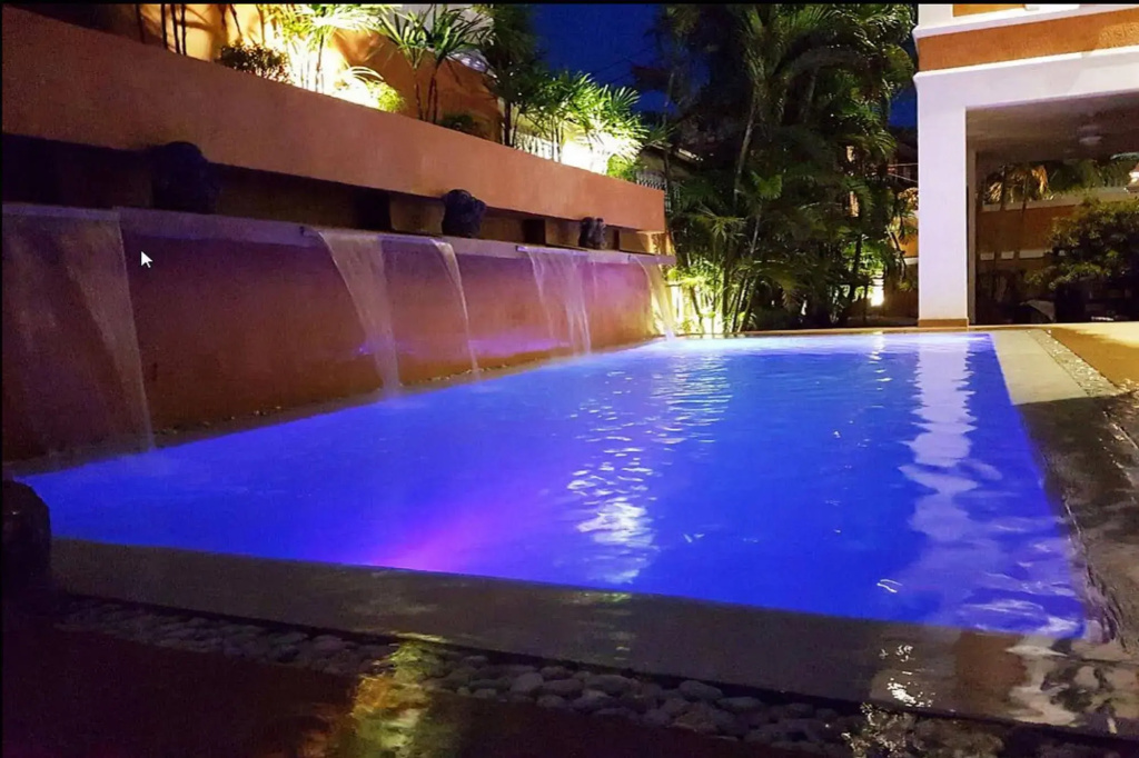 HIDELAND Luxury Pool Villa Pattaya Walking Street