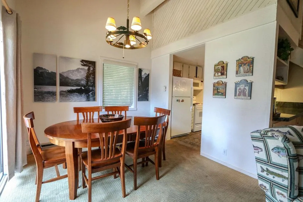 Snowcreek II 202 Remodeled, Light and Bright Condo with Washer Dryer by RedAwning