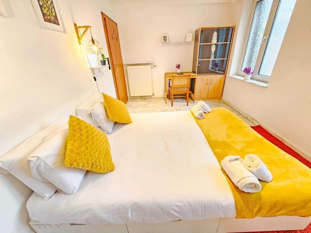 Smart Retreat next to Luxembourg Station