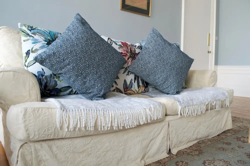 4 Bedroom Georgian Flat In New Town