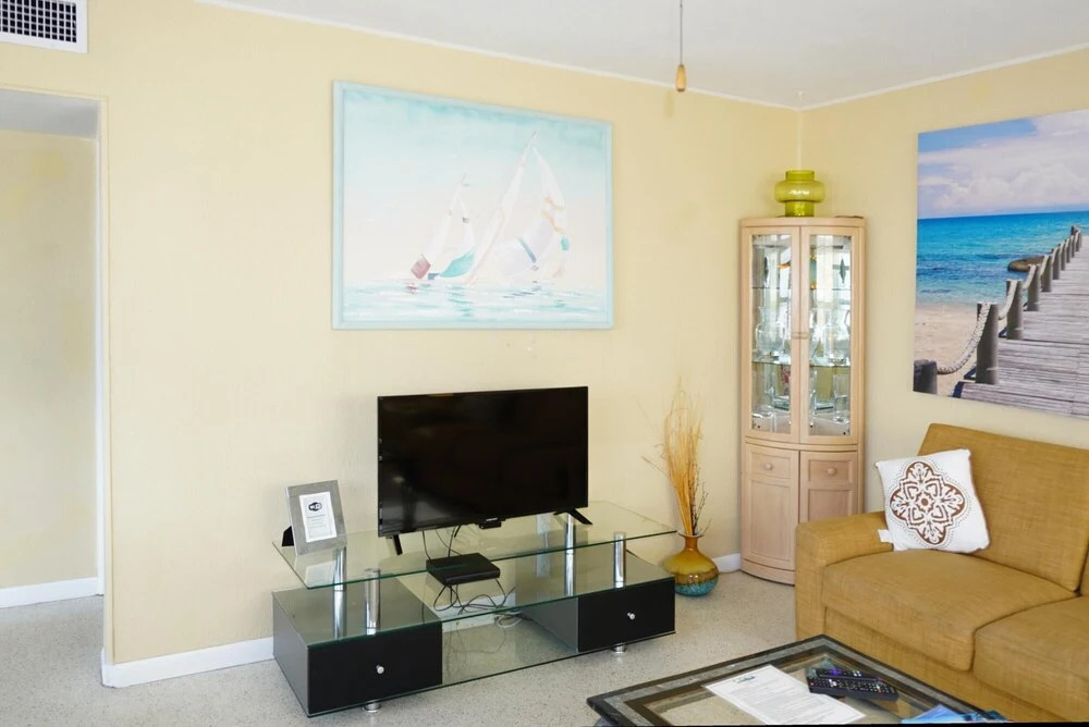 Misty Isles Redington Beachfront Suite 5
