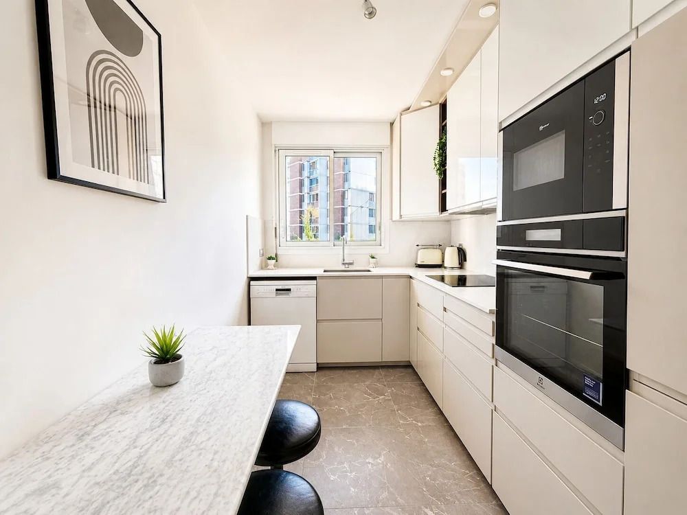 Élégant Appartement à Levallois-Perret