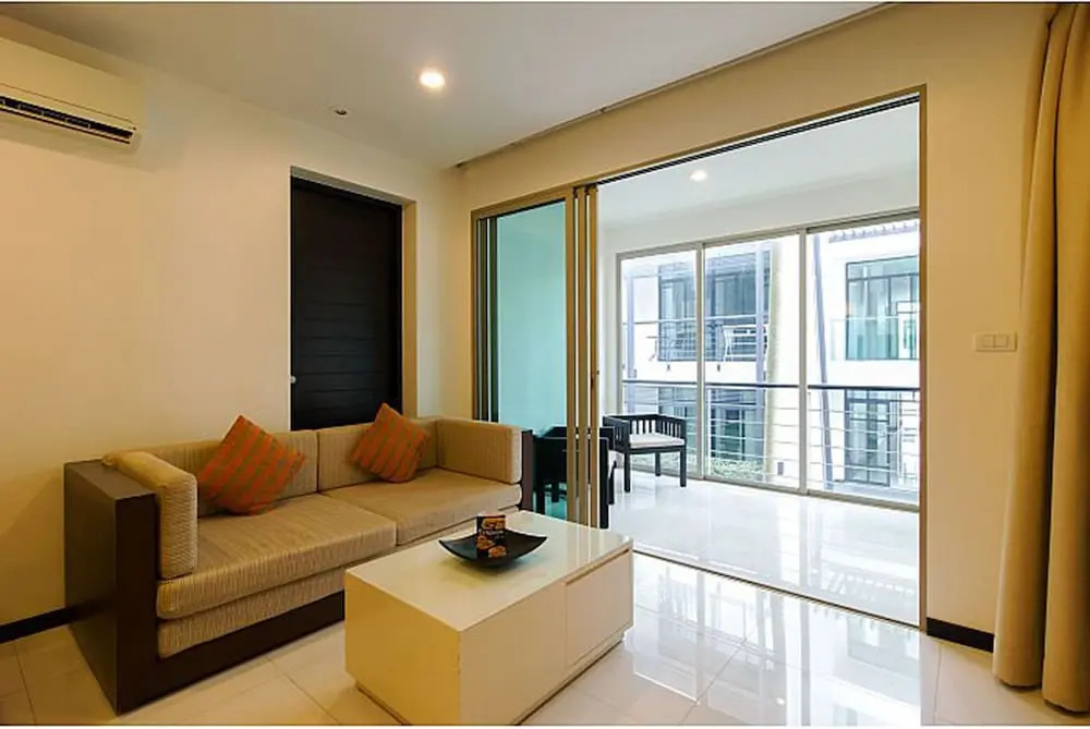 N211 Regent Apartments
